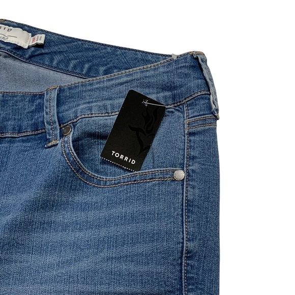 Torrid Denim Jeans Skinny Hi-Rise Medium Blue Wash 5 Pocket - Picture 5 of 14
